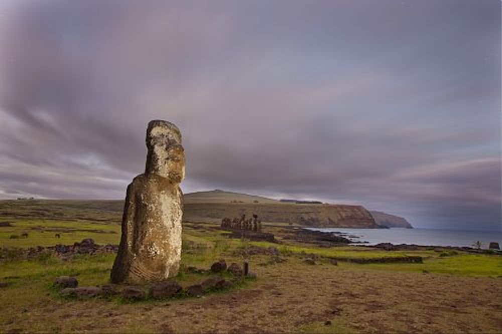 LEYENDA ISLA DE PASCUA, por Javier E. Cabrejas