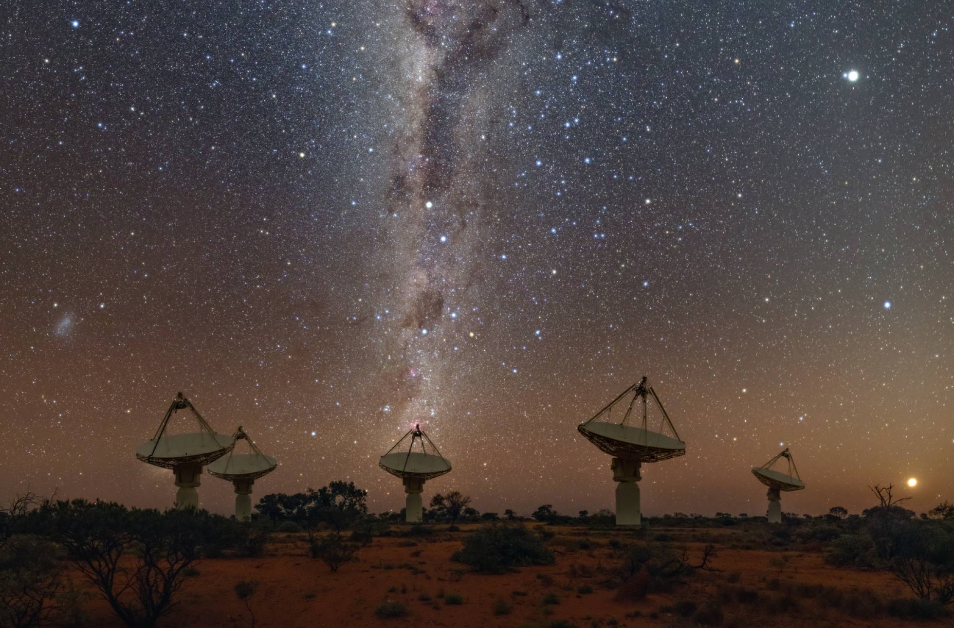 Identificado el origen de una de las señales más intrigantes para la astronomía moderna