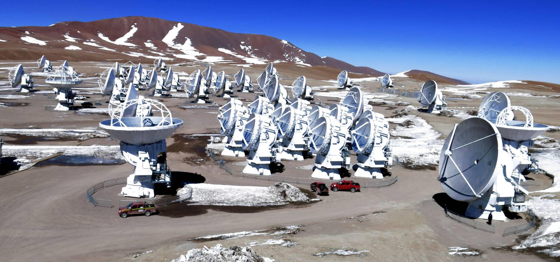 La mayor nitidez del radiotelescopio ALMA abre las puertas del universo frío