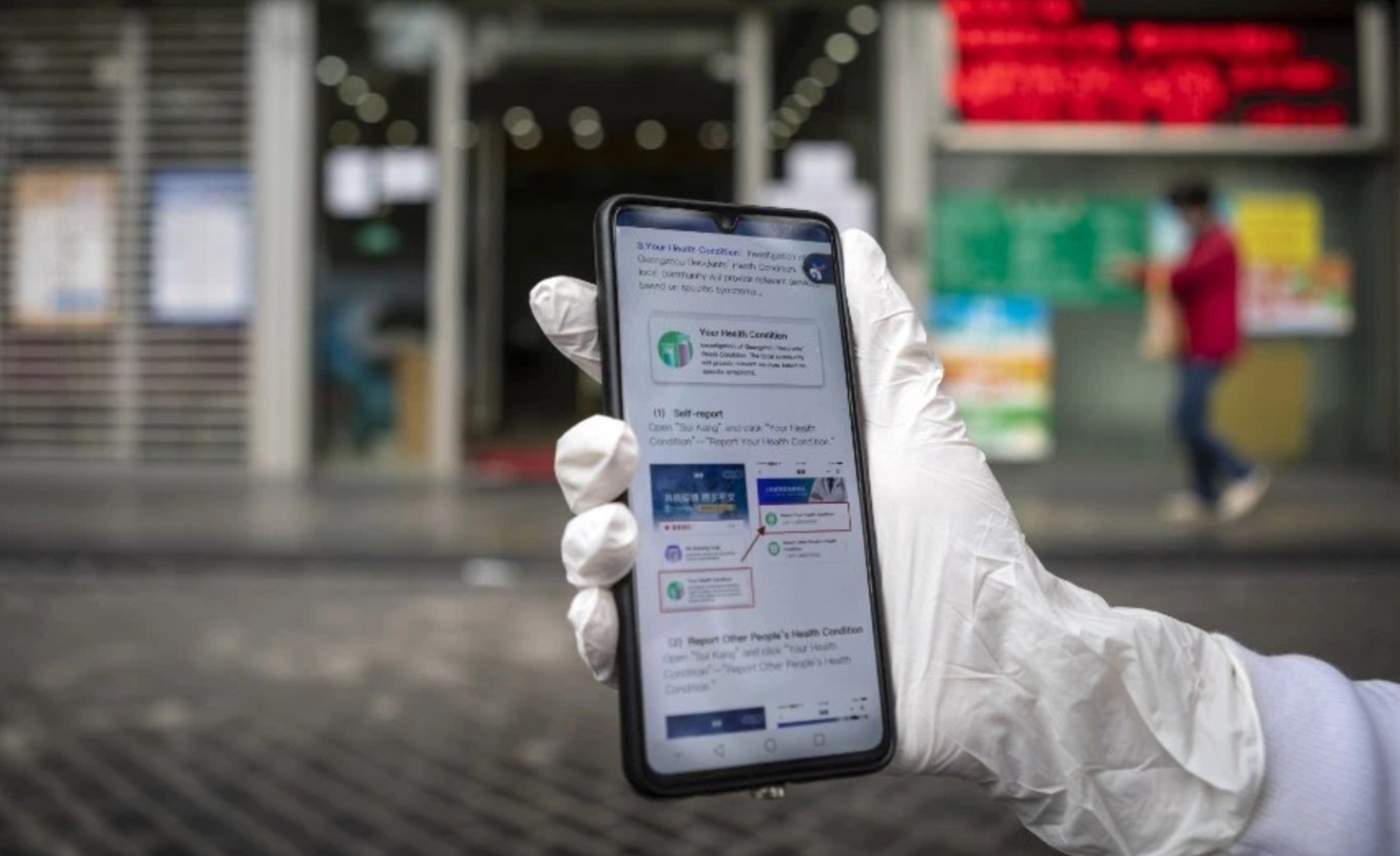 Las apps móviles que ayudaron a controlar la pandemia en China van más allá y apuntan a un futuro muy 'Black Mirror'