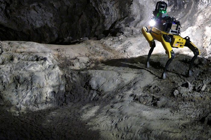 La NASA tiene una idea para explorar los rincones más recónditos de Marte: usar perros robóticos autónomos