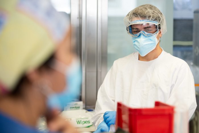 La de las vacunas del COVID era una misión casi imposible, pero han tenido éxito y muy rápido: el descubrimiento científico del año según 'Science'