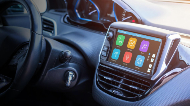 Un fallo crítico en QNX pone en peligro a más de 200 millones de coches y a equipamiento en hospitales