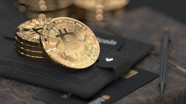 Cada vez más famosos y deportistas cobran su nómina en Bitcoin