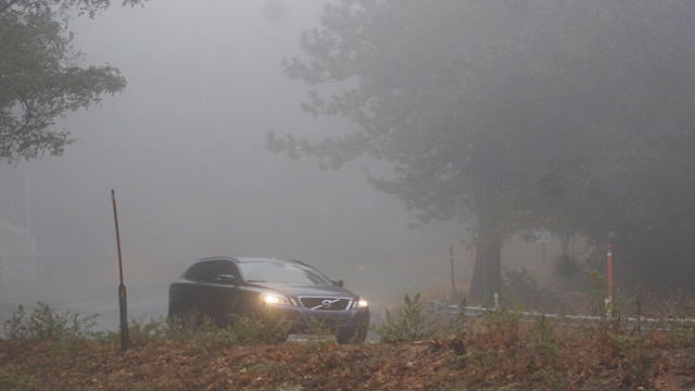 Así funcionan las nuevas balizas antiniebla que ha introducido la DGT