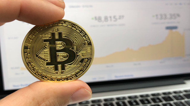 Coinbase bloqueó más de 25,000 direcciones de criptomonedas de Rusia