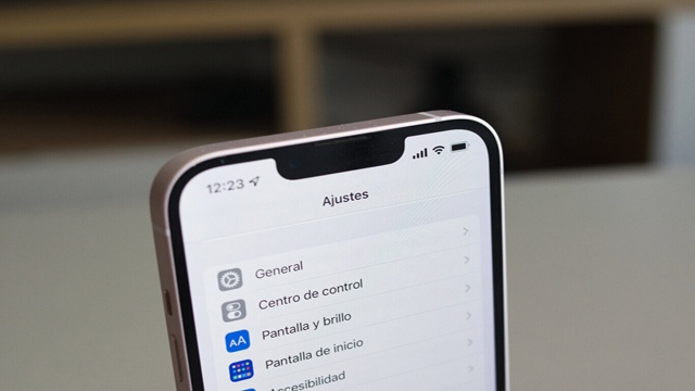 El iPhone "todo pantalla" llegará en 2024