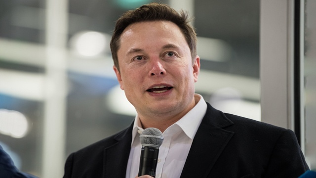 Elon Musk ofrece acciones de Tesla como garantía para comprar Twitter